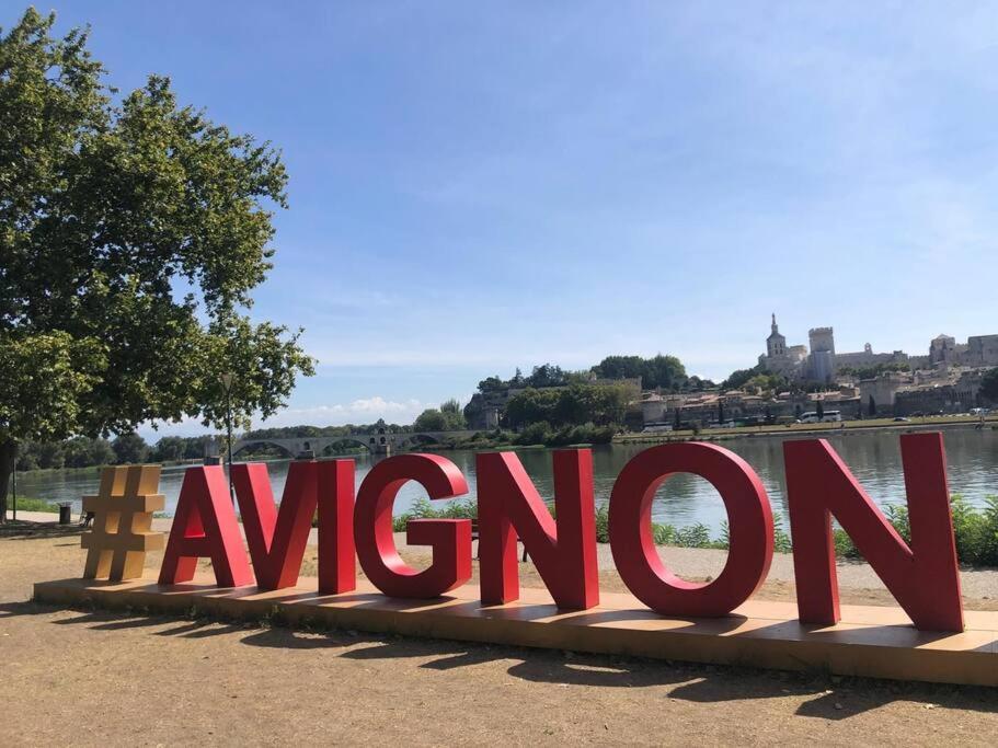 Logement De Charme En Plein Coeur D'Avignon Exterior photo